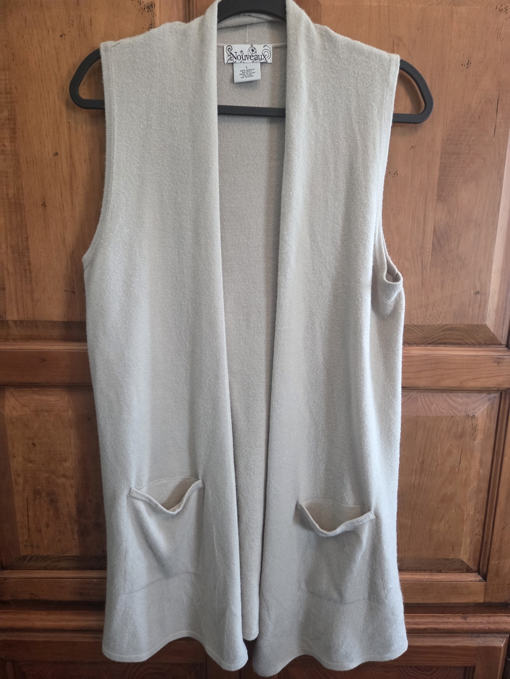 Nouveaux Sleeveless Open-Front Cardigan Vest in Light Cream